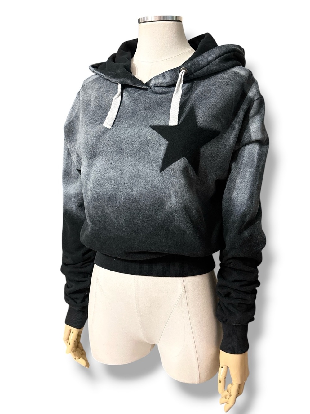 CHRLDR Black & Grey Graffiti Spray Star Cropped Hoodie Size XS